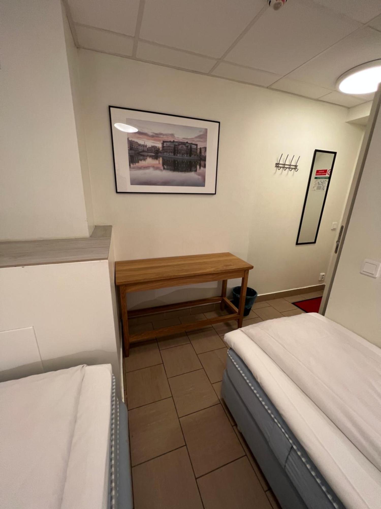 Hostel Dalagatan Stockholm Bagian luar foto
